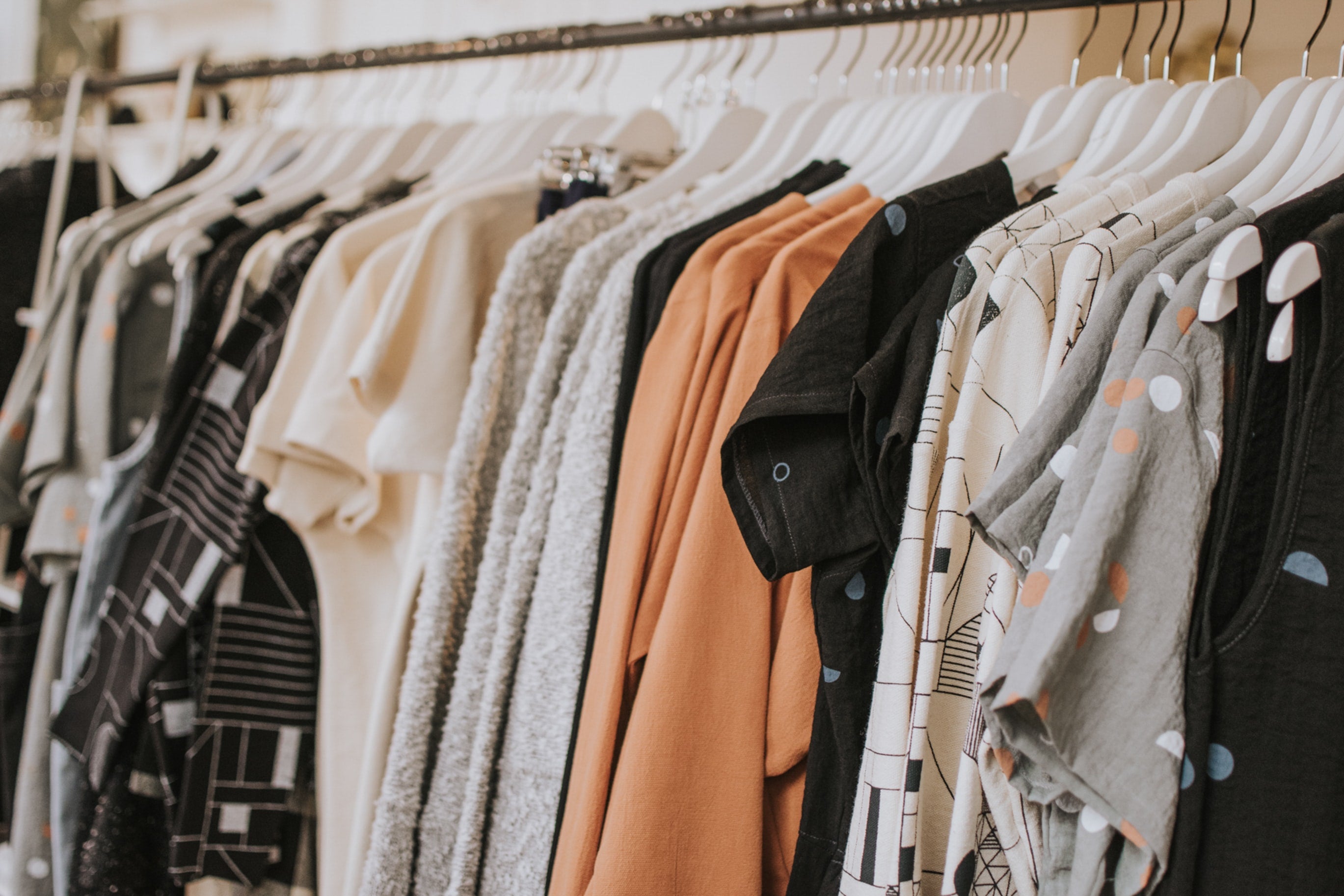 Slow Fashion vs. Fast Fashion
