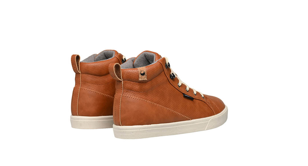 women's caramel shoes overview from behind