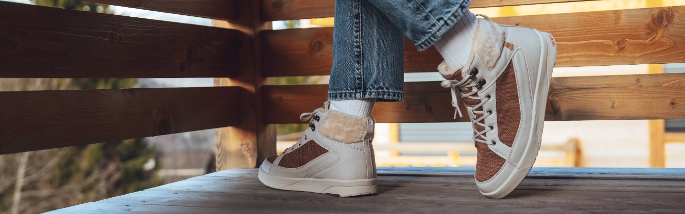 New women’s sustainable sneakers