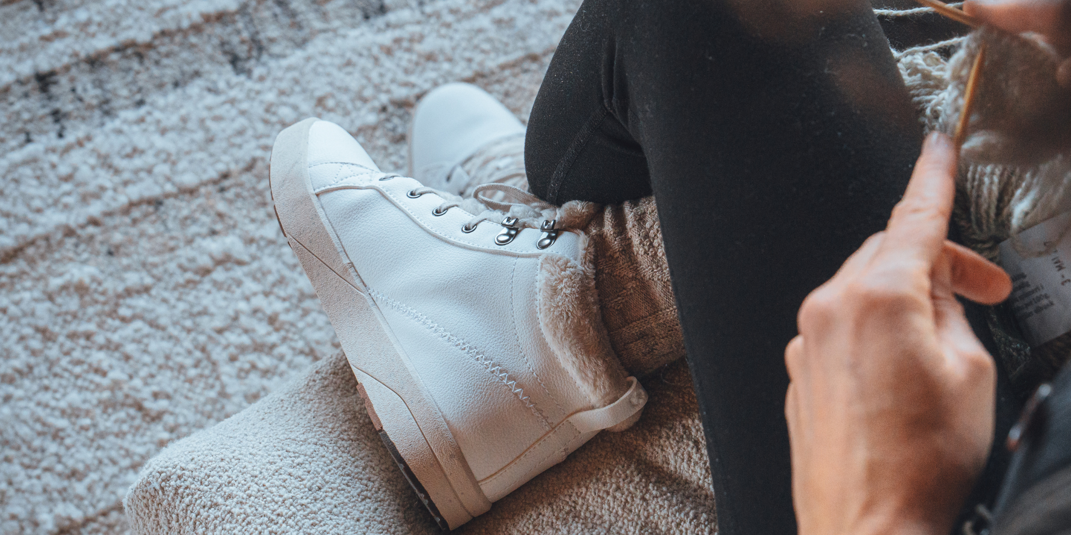 Women's waterproof shoes