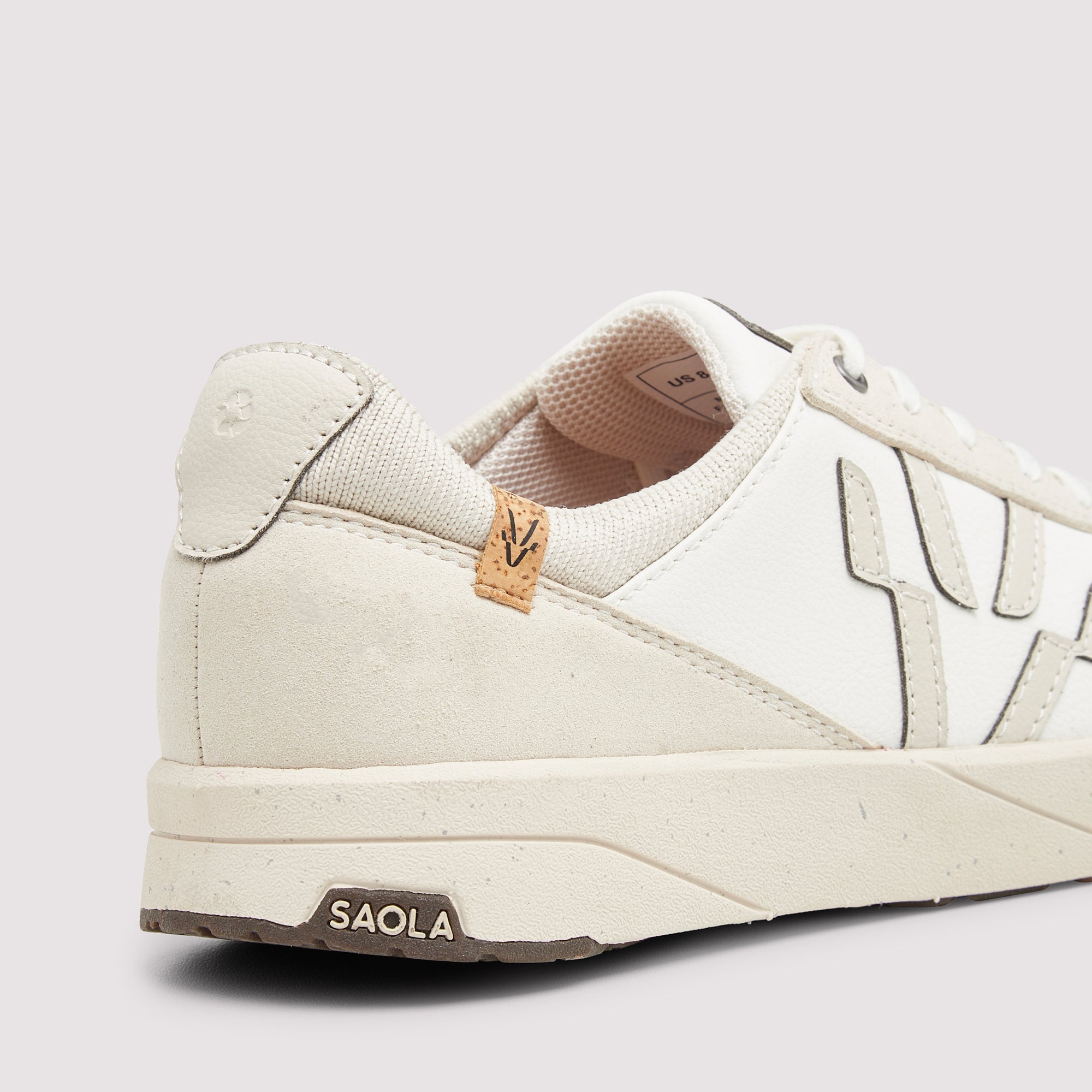 Cali W White