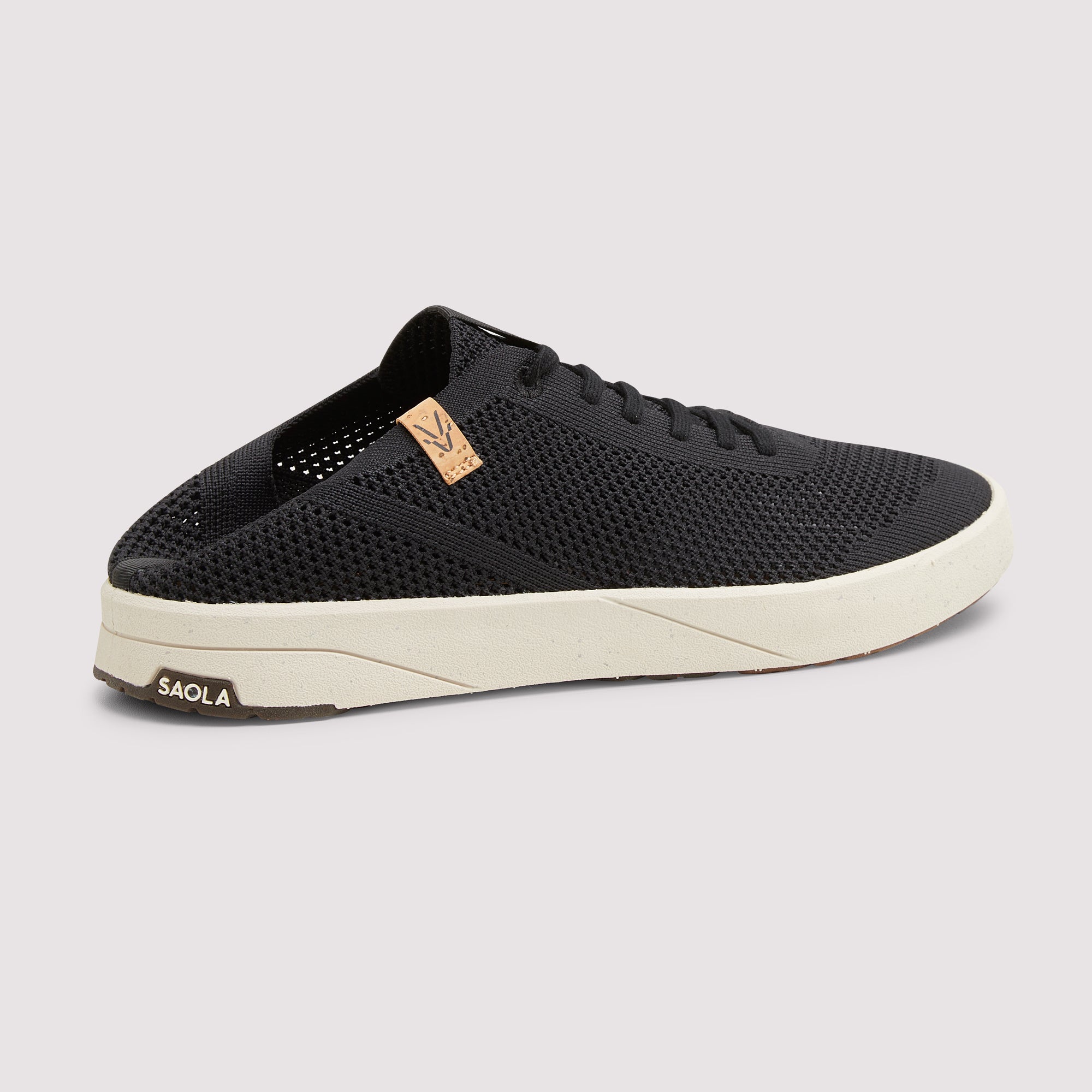 Ezo M Black
