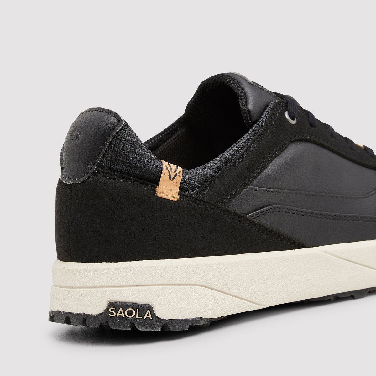 Quito Waterproof W Black